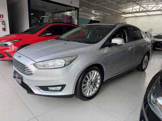 FORD FOCUS 2.0 TITANIUM PLUS 16V FLEX 4P POWERSHIFT